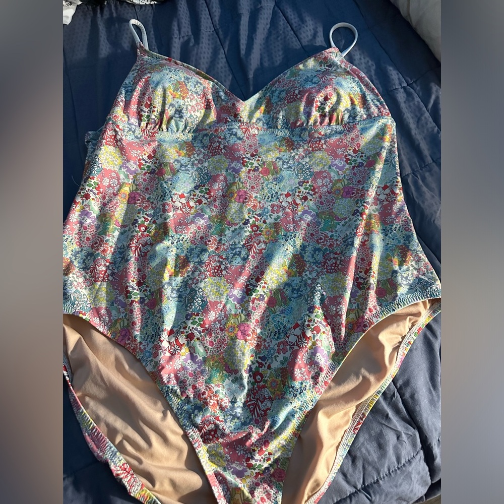 JCrew Plunge V Neck One Piece In Liberty Mini Floral Patchwork Size 18 no belt
